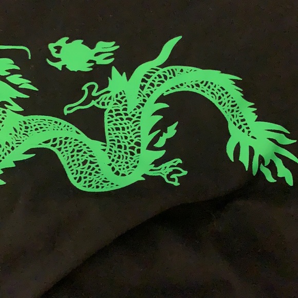 Crop top - dragon - Picture 8 of 9